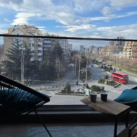 Porta Leks Apartment, Self Check-In, Own Parking Szkopje Kültér fotó
